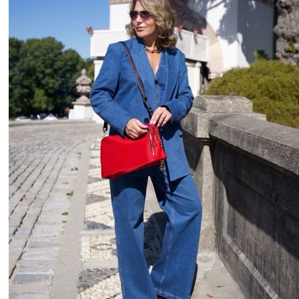 Red Sattache Crossbody Bag - Picture 15 of 16